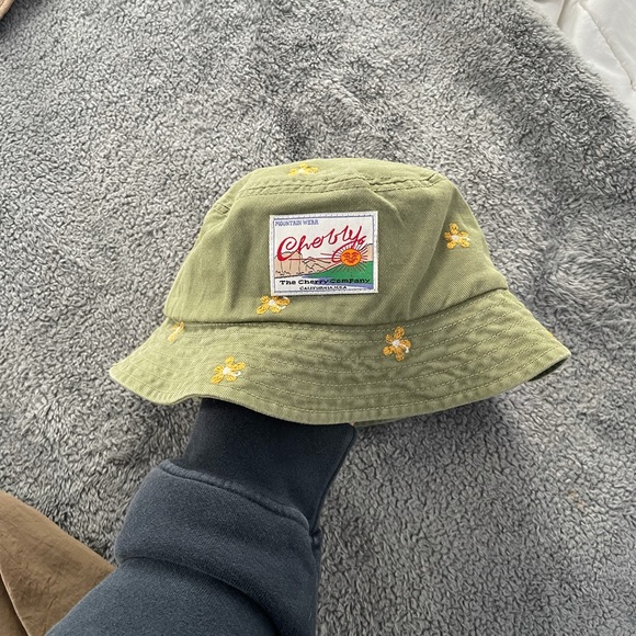 Cherry LA Accessories - Cherry LA bucket hat